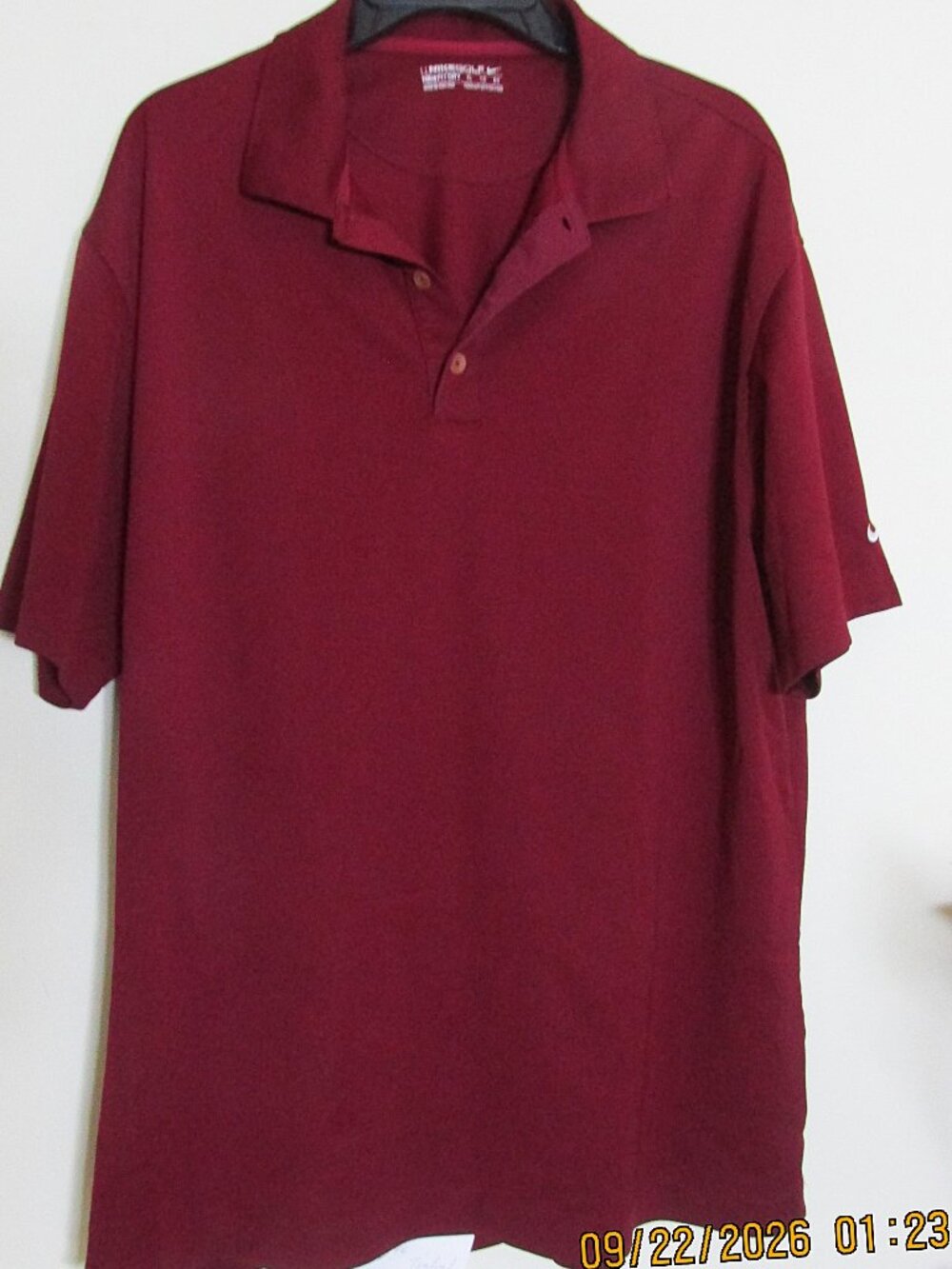 Nike-men-Polo shirt size XL 3 button pull over-Burgundy-short sleeve-NikeFit Dry